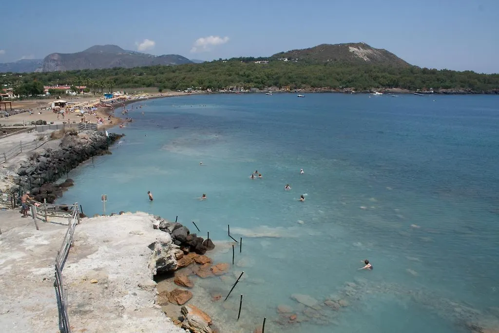 Apartment Villa Crimi Vulcano  Italy
